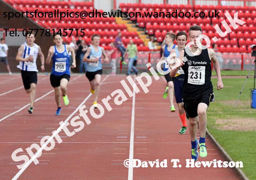 Under-15 boys 800 metres at the North Eastern Championships, Gateshead International Stadium.  Photos: David T. Hewitson/Sports for All Pics